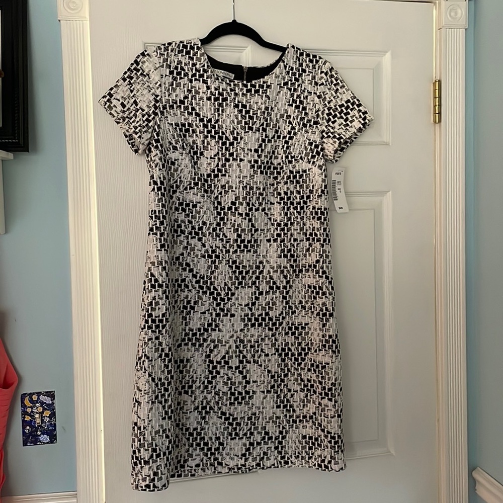 NWT- Maggy London Black and White Dress - Sz 6
